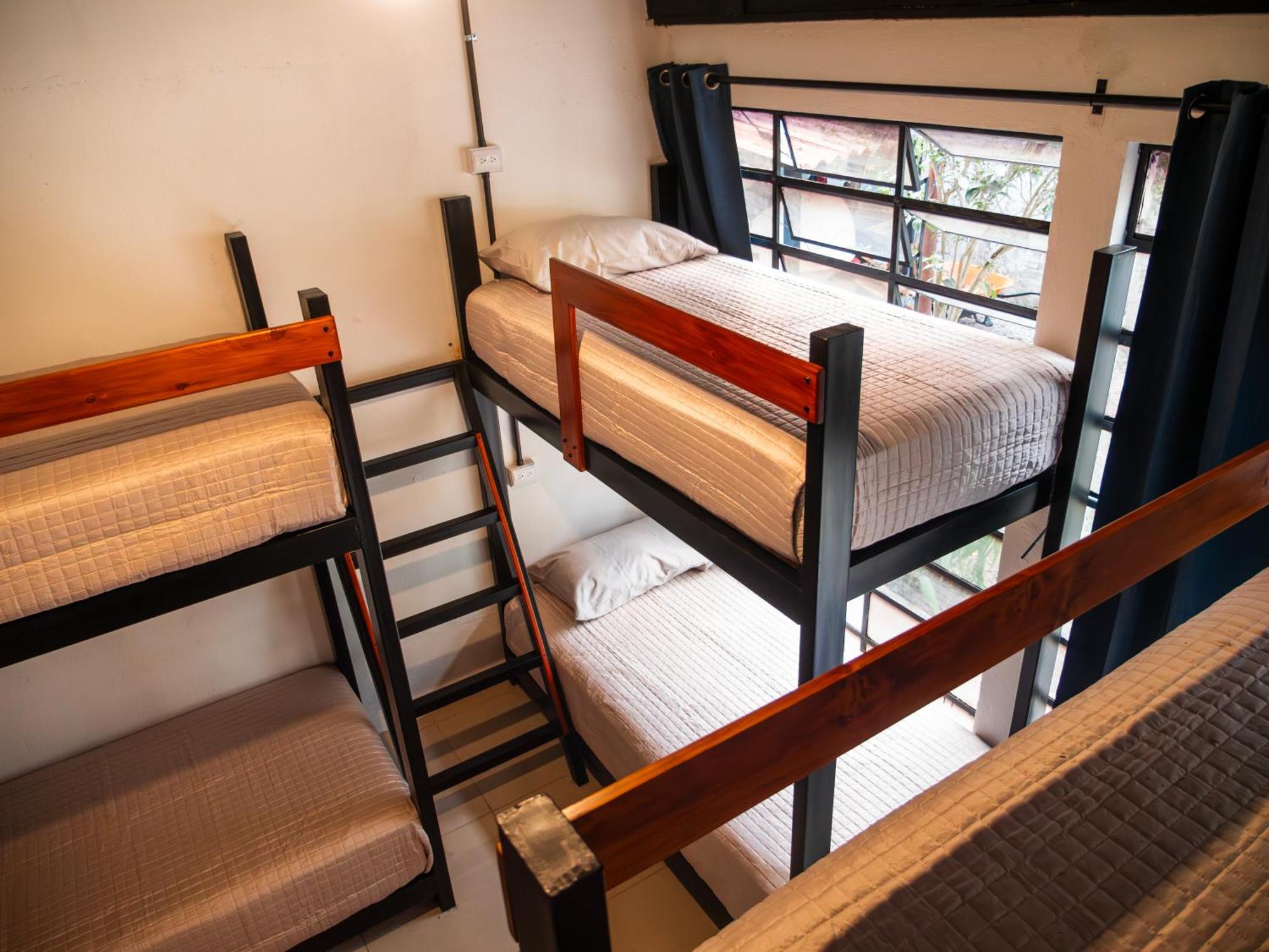 Amaranto Hostel Panajachel Zimmer foto